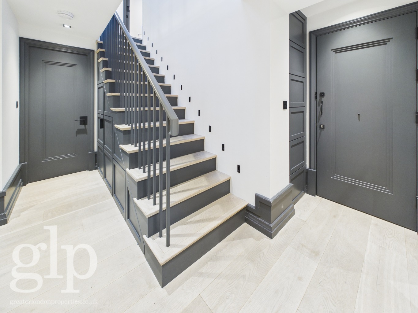 2 Bedroom Apartment, King Street, London, Covent garden, WC2E