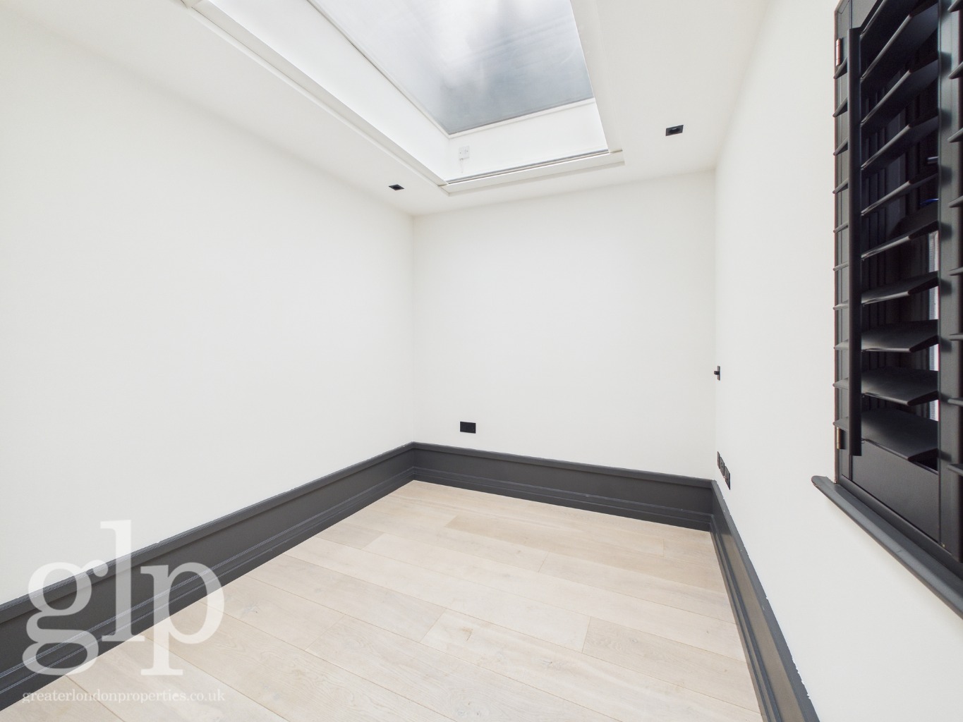 2 Bedroom Apartment, King Street, London, Covent garden, WC2E