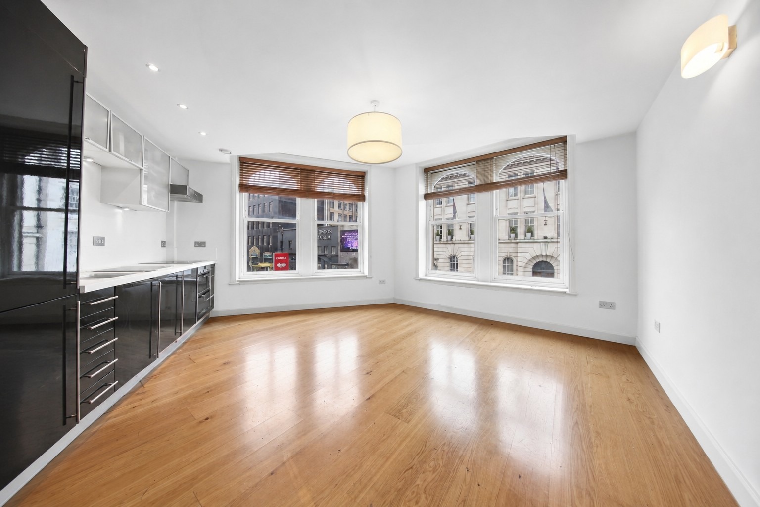 1 Bedroom Apartment, Great Marlborough Street,  Soho, W1F