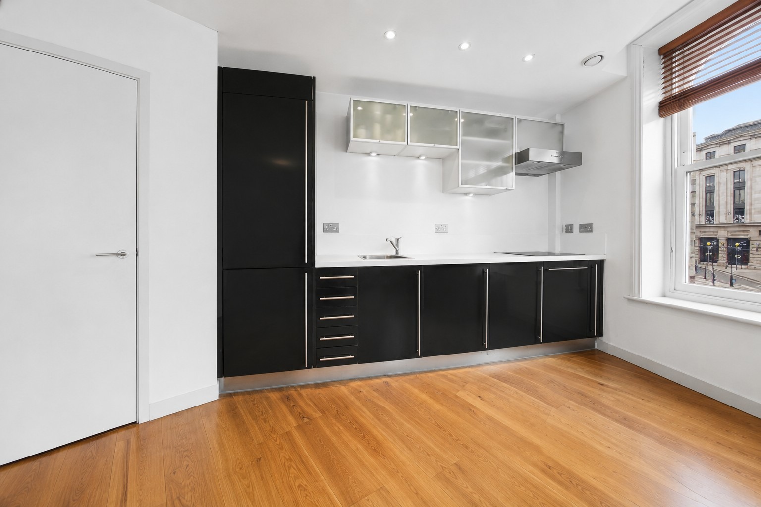 1 Bedroom Apartment, Great Marlborough Street,  Soho, W1F