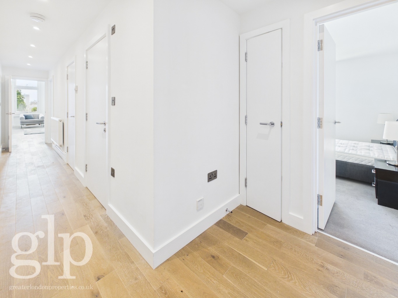 2 Bedroom Apartment, The Water Gardens, Hyde Park, W2