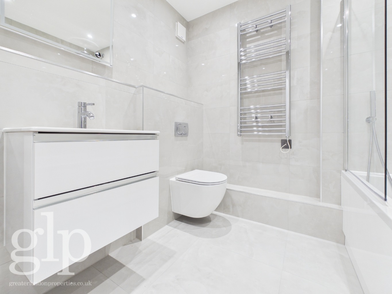 2 Bedroom Apartment, The Water Gardens, Hyde Park, W2
