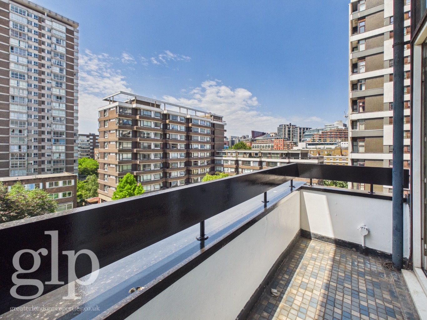 2 Bedroom Apartment, The Water Gardens, Hyde Park, W2