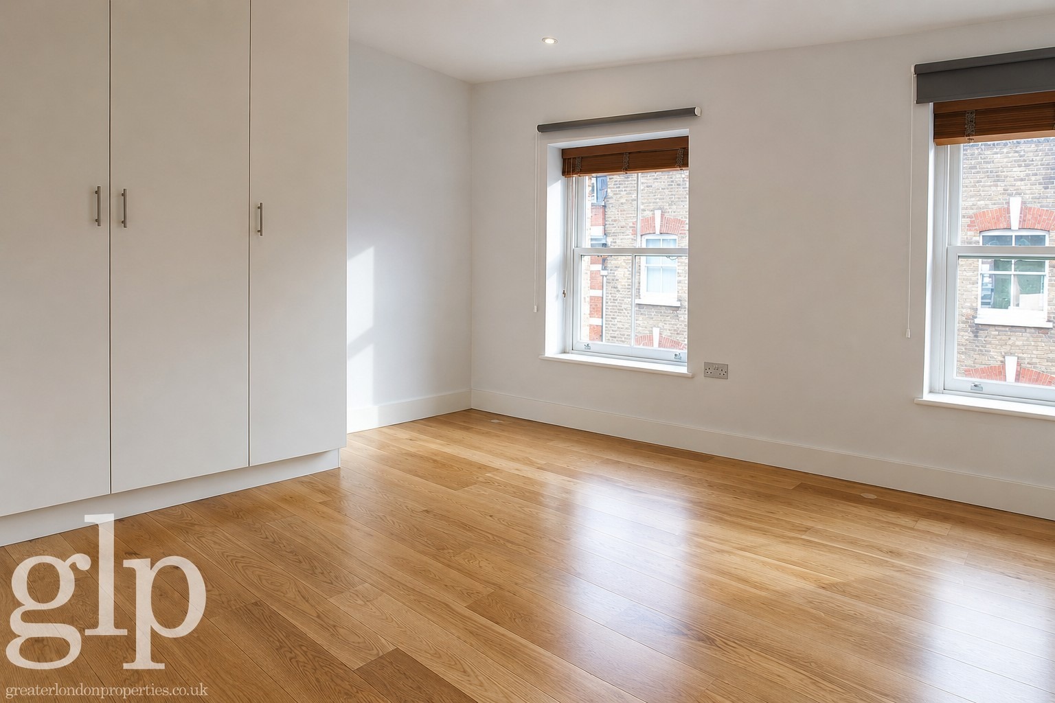 1 Bedroom Apartment, Berwick Street, Soho, W1F