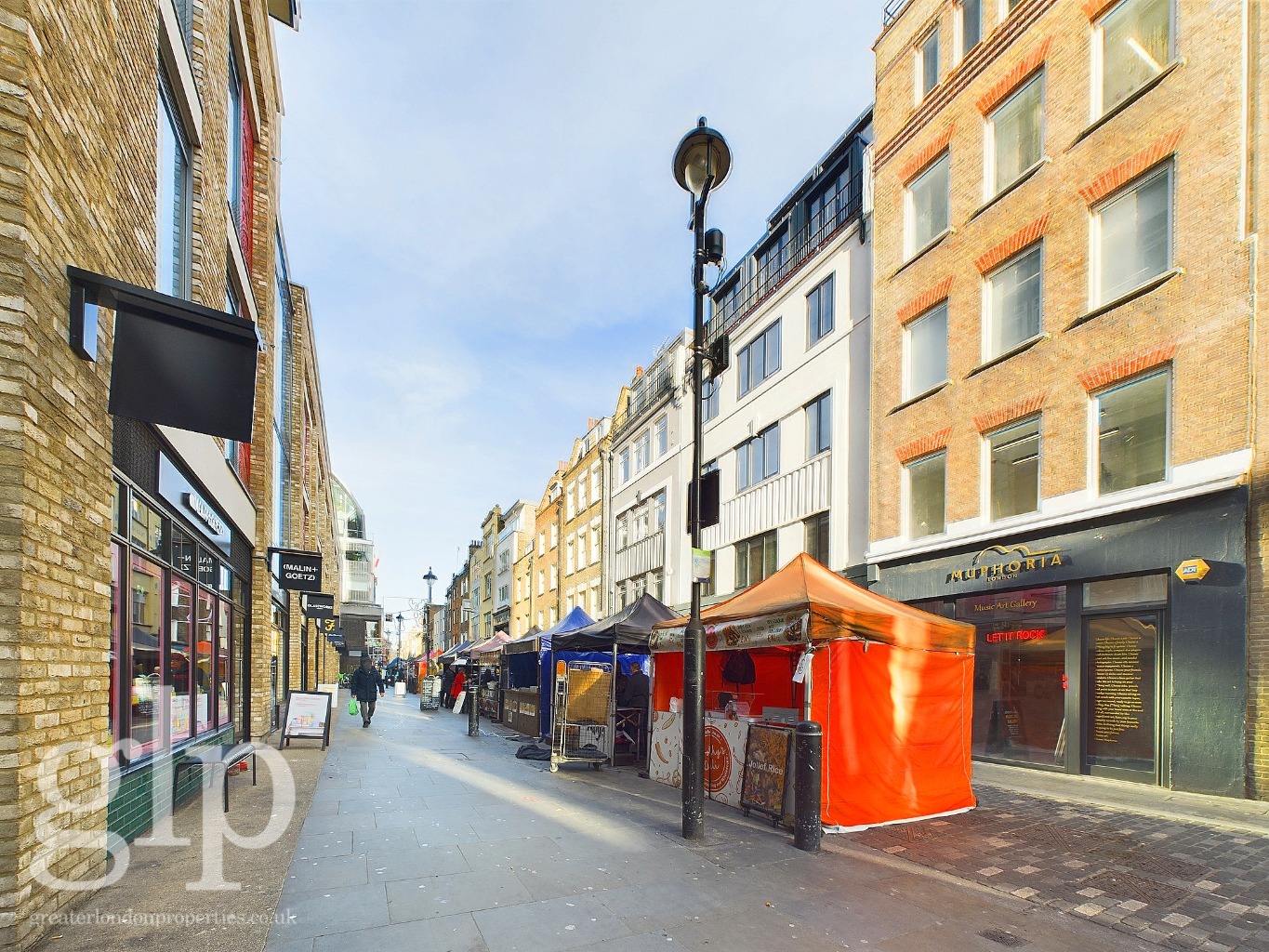 1 Bedroom Apartment, Berwick Street, Soho, W1F