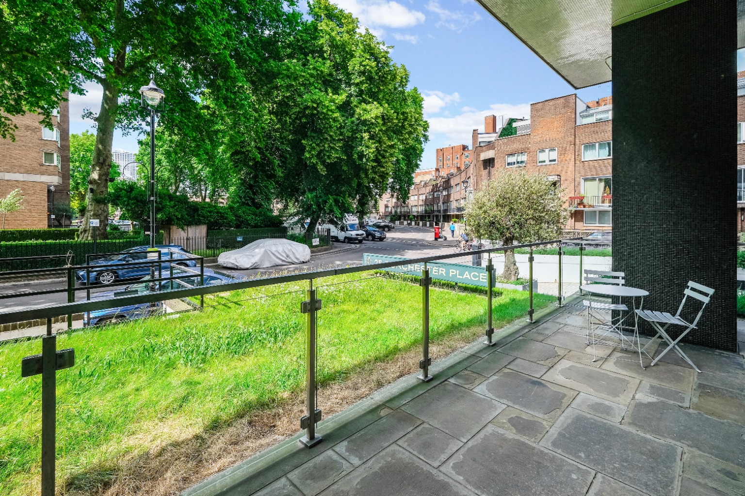 Flat, Porchester Place, Hyde Park, W2