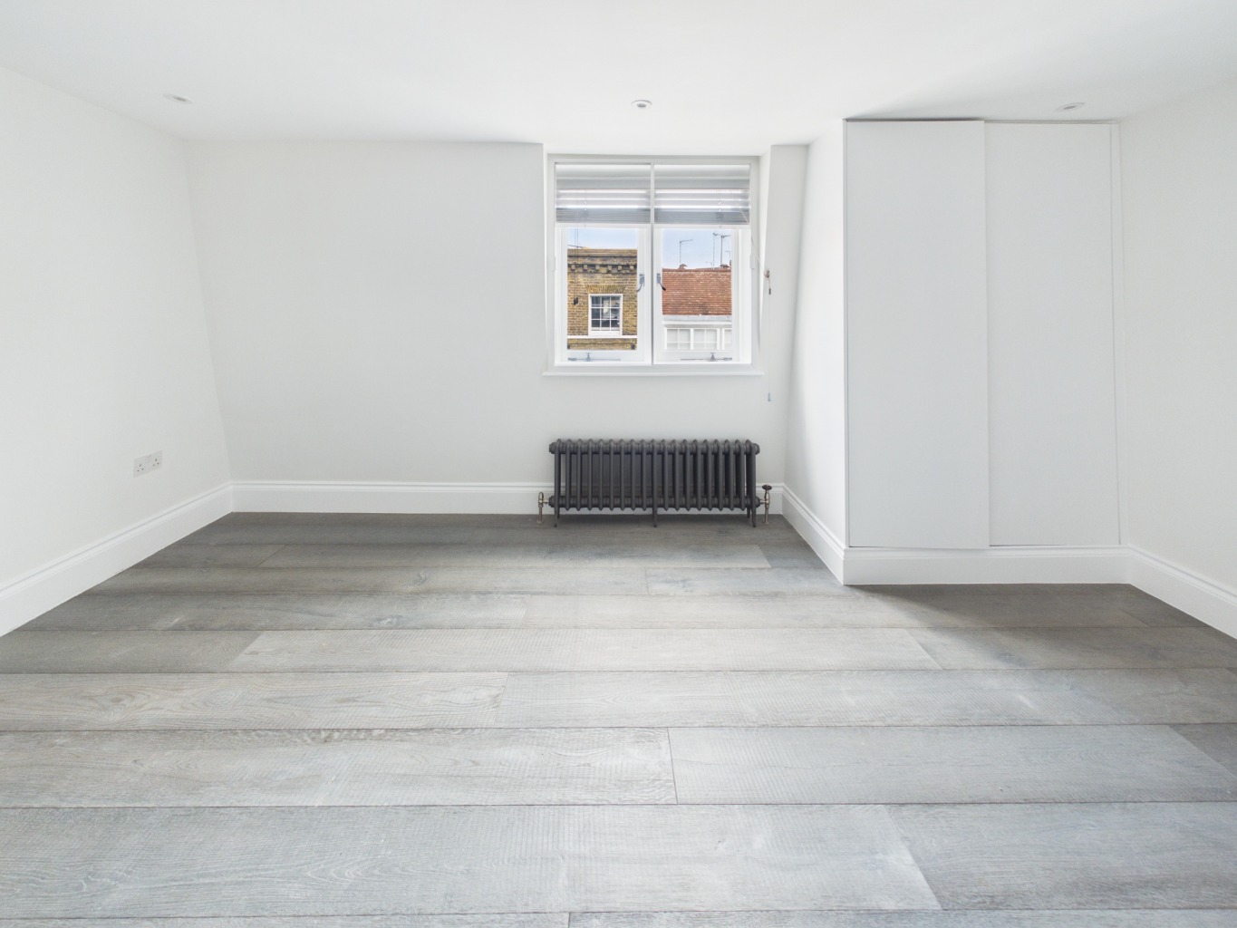 1 Bedroom Apartment, Monmouth Street, Covent Garden, WC2H