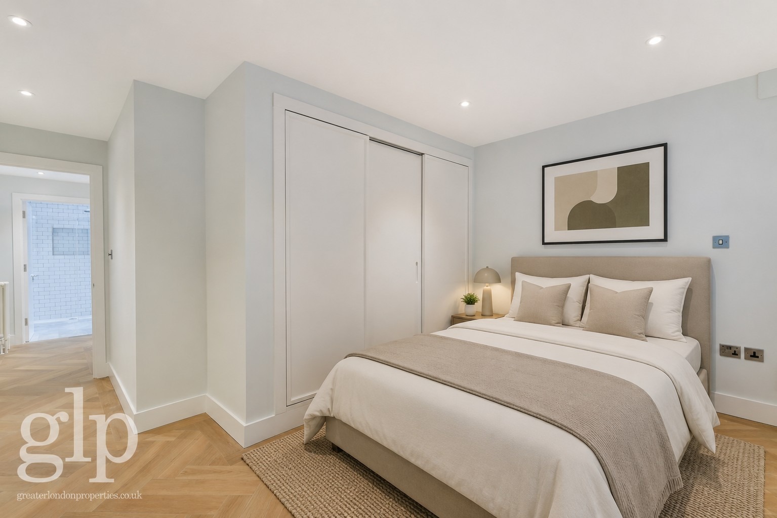 2 Bedroom Apartment, Brewer Street, Soho, W1F