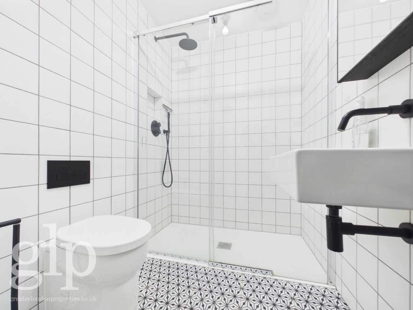 2 Bedroom Apartment, Lisle Street, Covent Garden, WC2H
