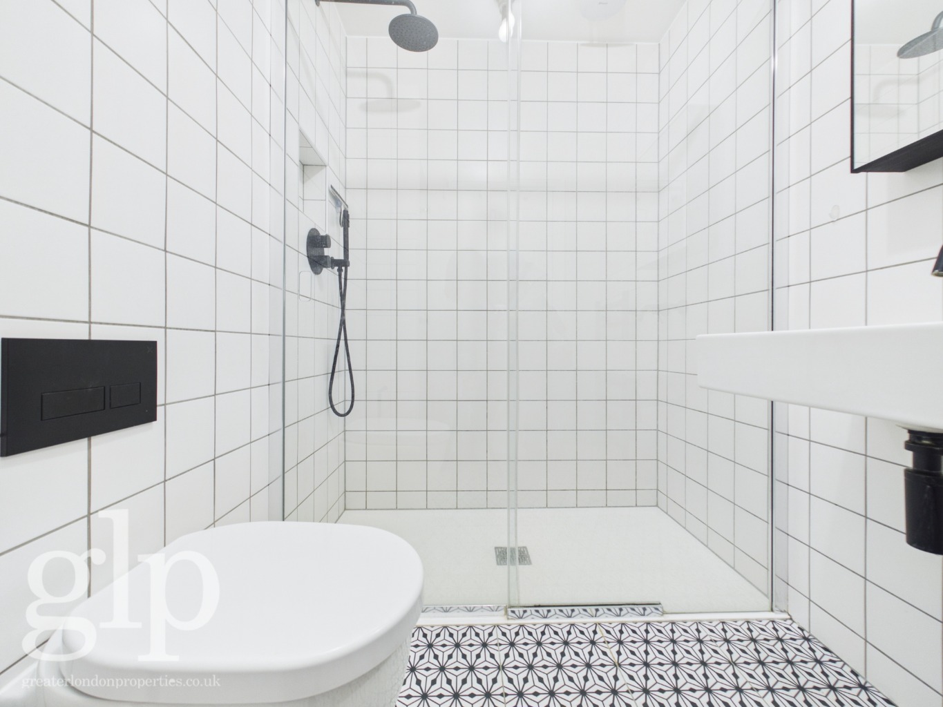 2 Bedroom Apartment, Lisle Street, Covent Garden, WC2H