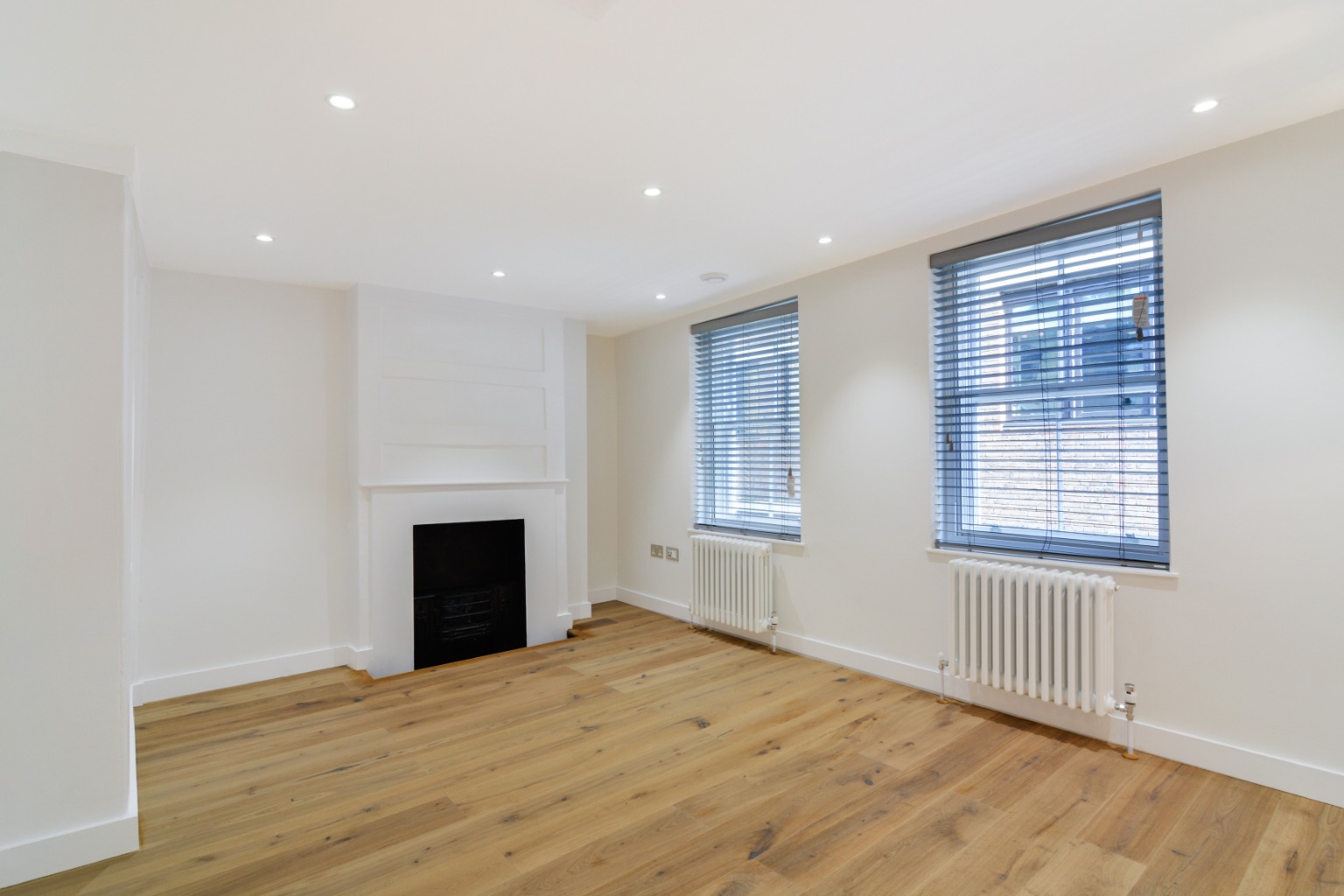 1 Bedroom Apartment, Ganton Street, Soho, W1F