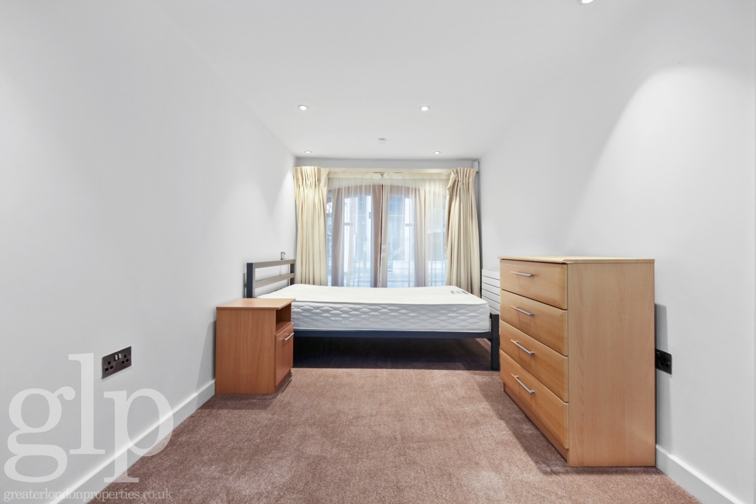 2 Bedroom Apartment, Ridgmount Street, Bloomsbury, WC1E
