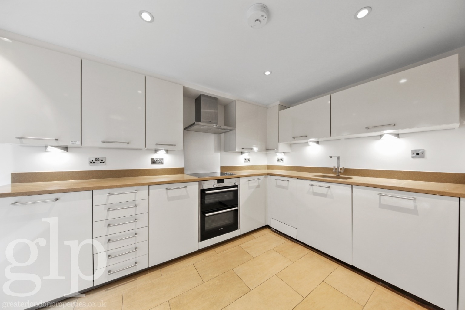 2 Bedroom Apartment, Ridgmount Street, Bloomsbury, WC1E
