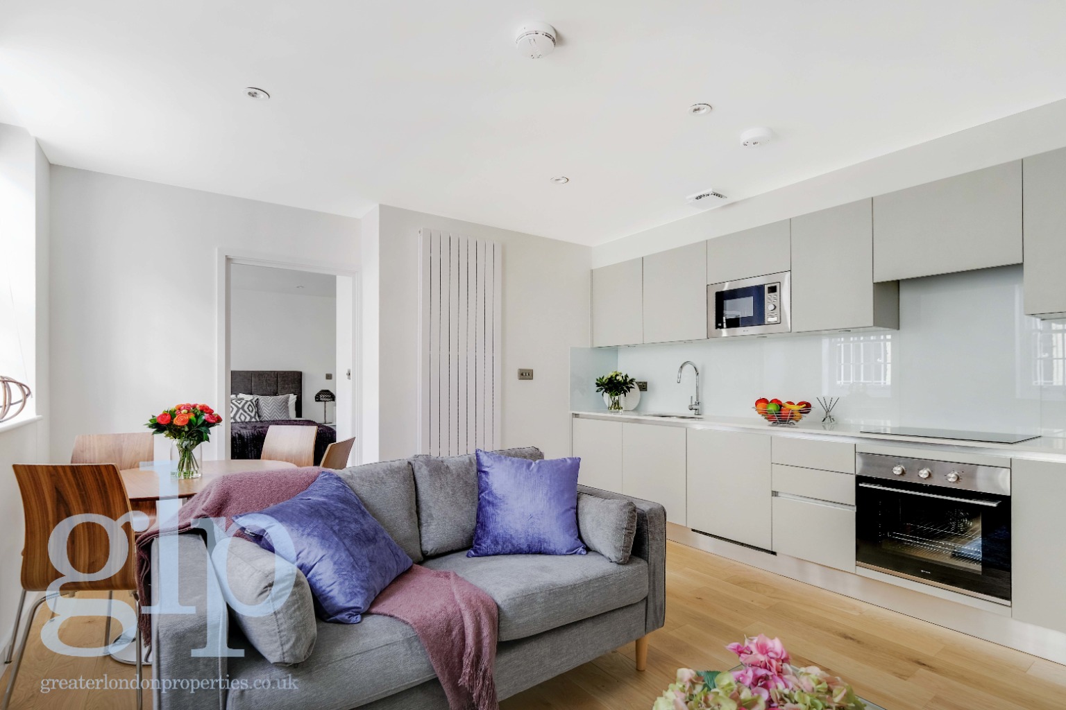 1 Bedroom Apartment, Alleyn Court, Sussex Gardens, W2