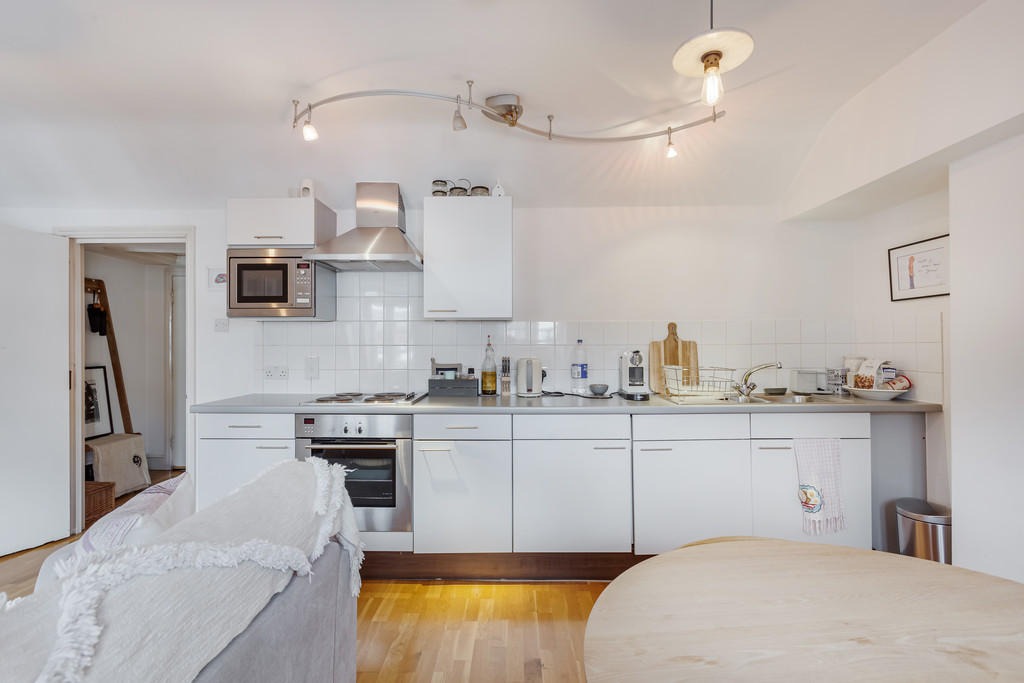 1 Bedroom Apartment, Charlotte Street, Fitzrovia, W1T