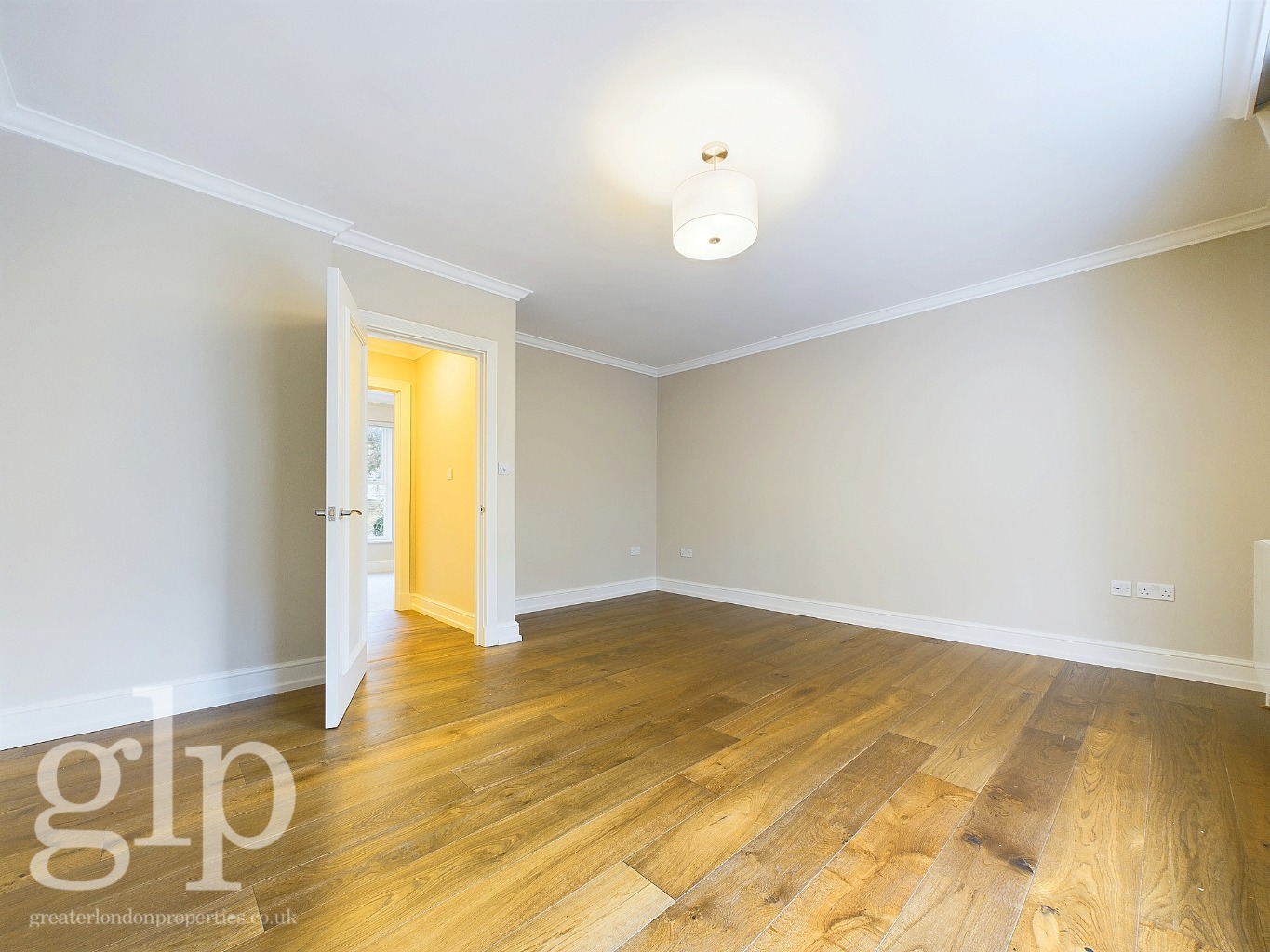 2 Bedroom Apartment, Ridgmount Street, Bloomsbury, WC1E