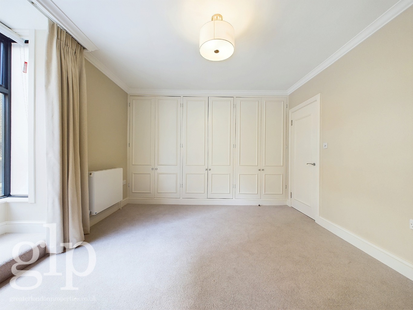 2 Bedroom Apartment, Ridgmount Street, Bloomsbury, WC1E