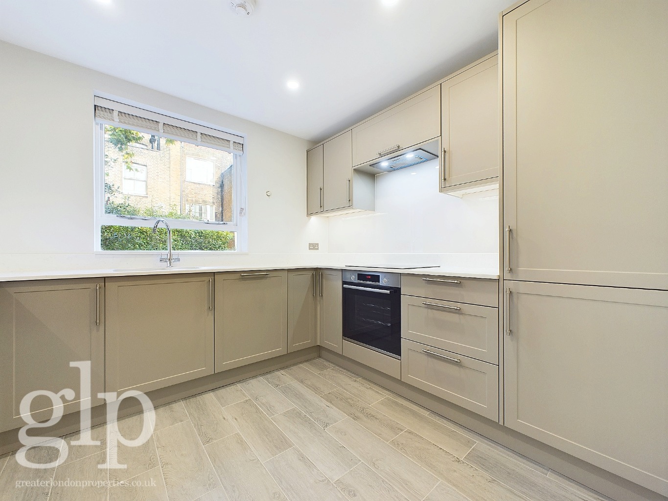 2 Bedroom Apartment, Ridgmount Street, Bloomsbury, WC1E