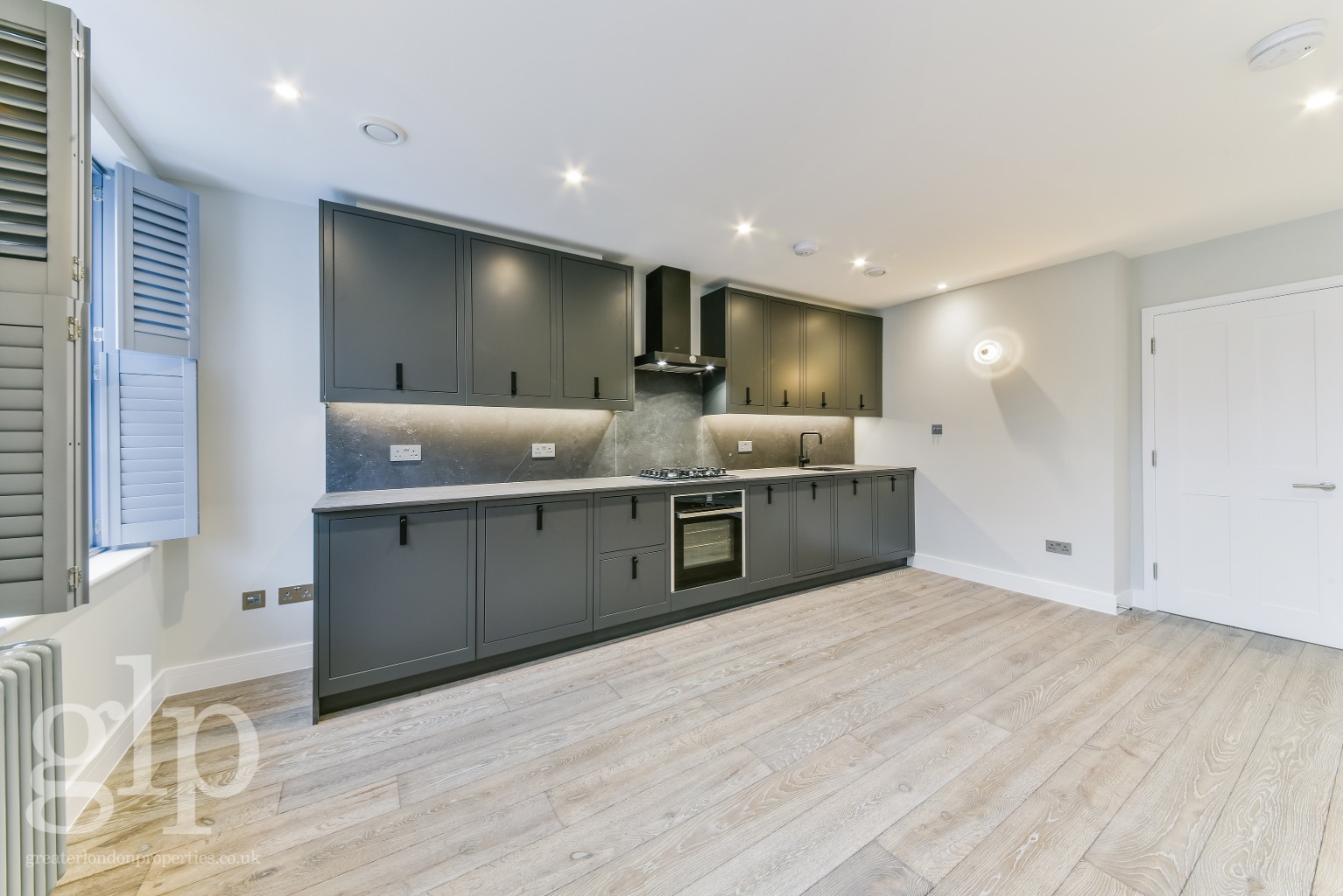 1 Bedroom Apartment, Charlotte Street, Fitzrovia, W1T