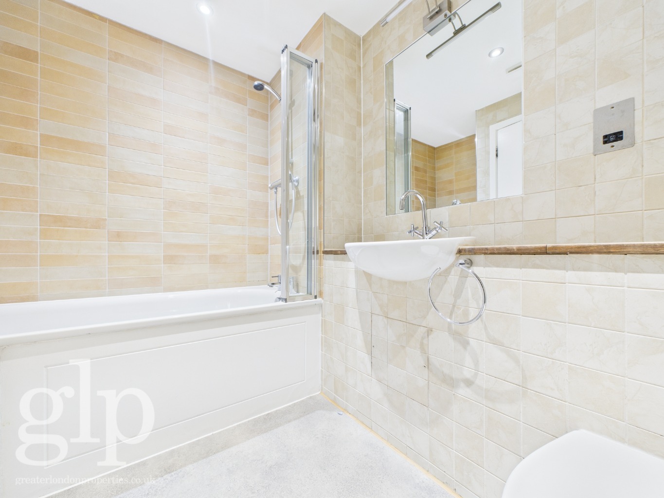 2 Bedroom Penthouse, Earlham Street, Covent Garden,  WC2H