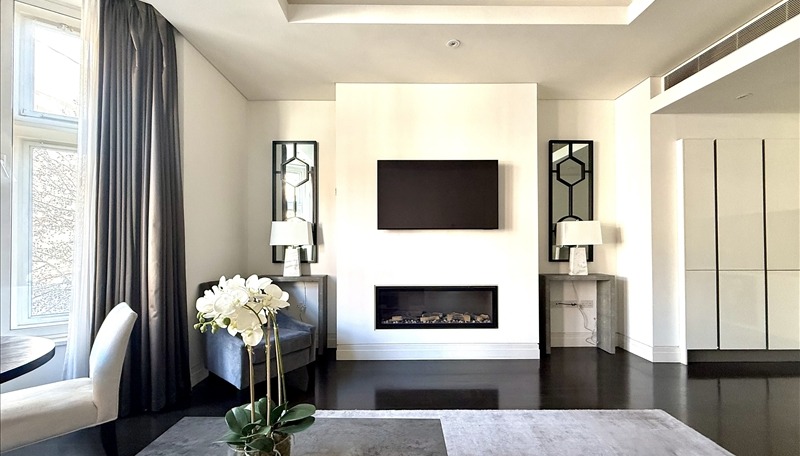 1 Bedroom Apartment, Green Street, London, Mayfair, W1K