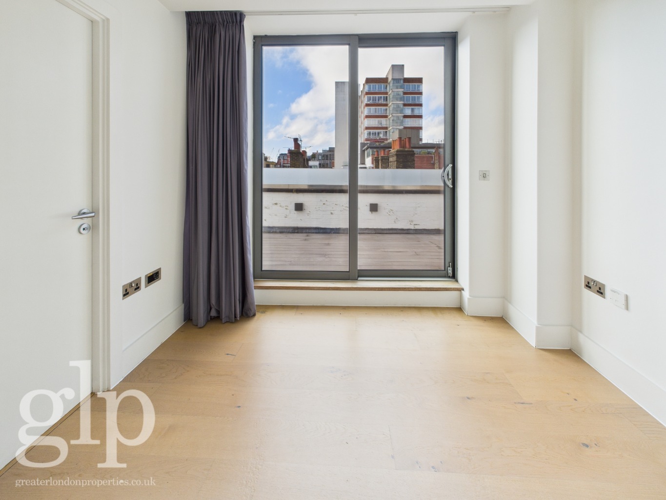 2 Bedroom Apartment, Lexington Street, Soho, W1F