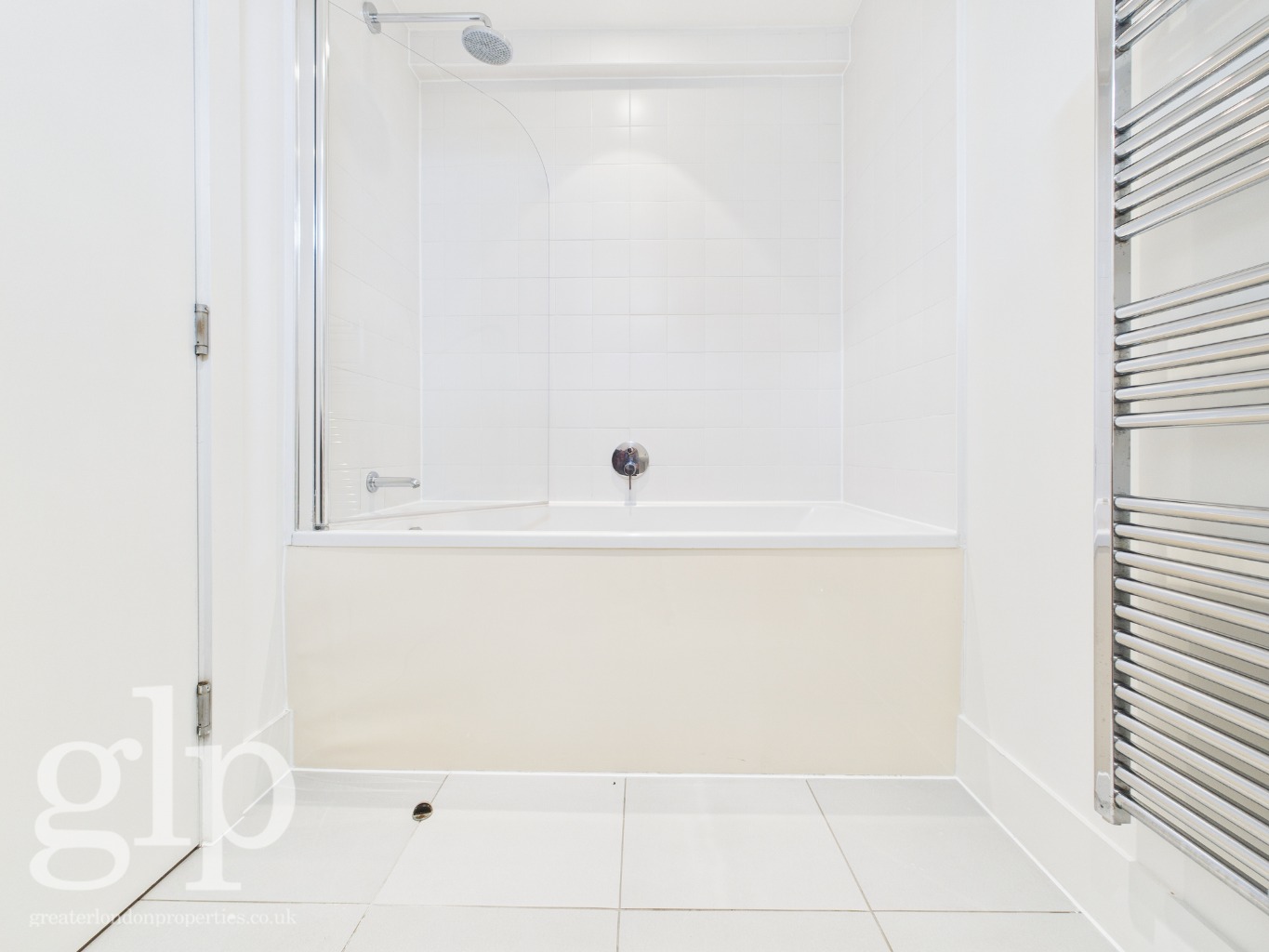 2 Bedroom Apartment, Lexington Street, Soho, W1F