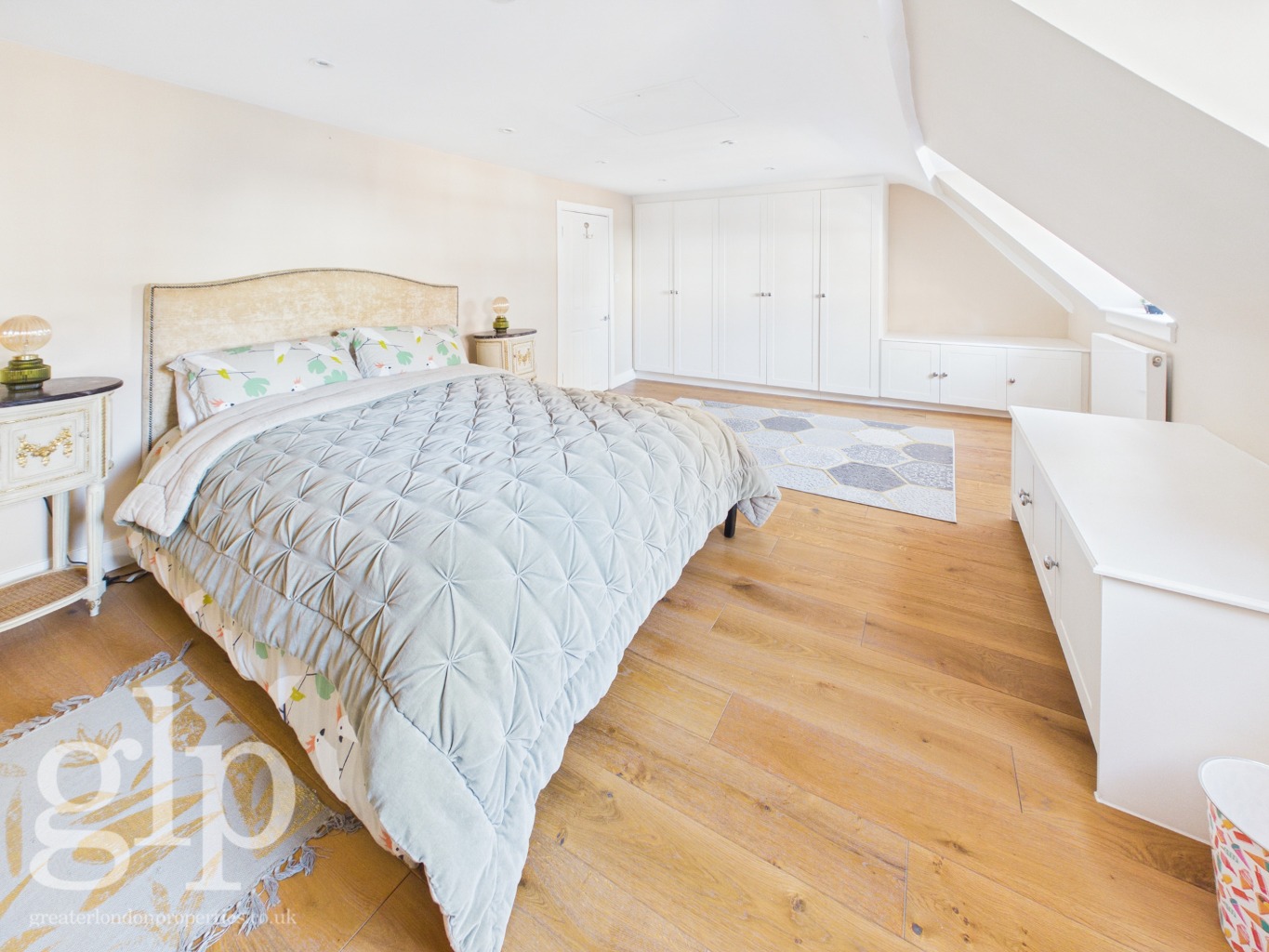4 Bedroom Terraced, Great Ormond Street, Bloomsbury, London,  WC1N 3HZ