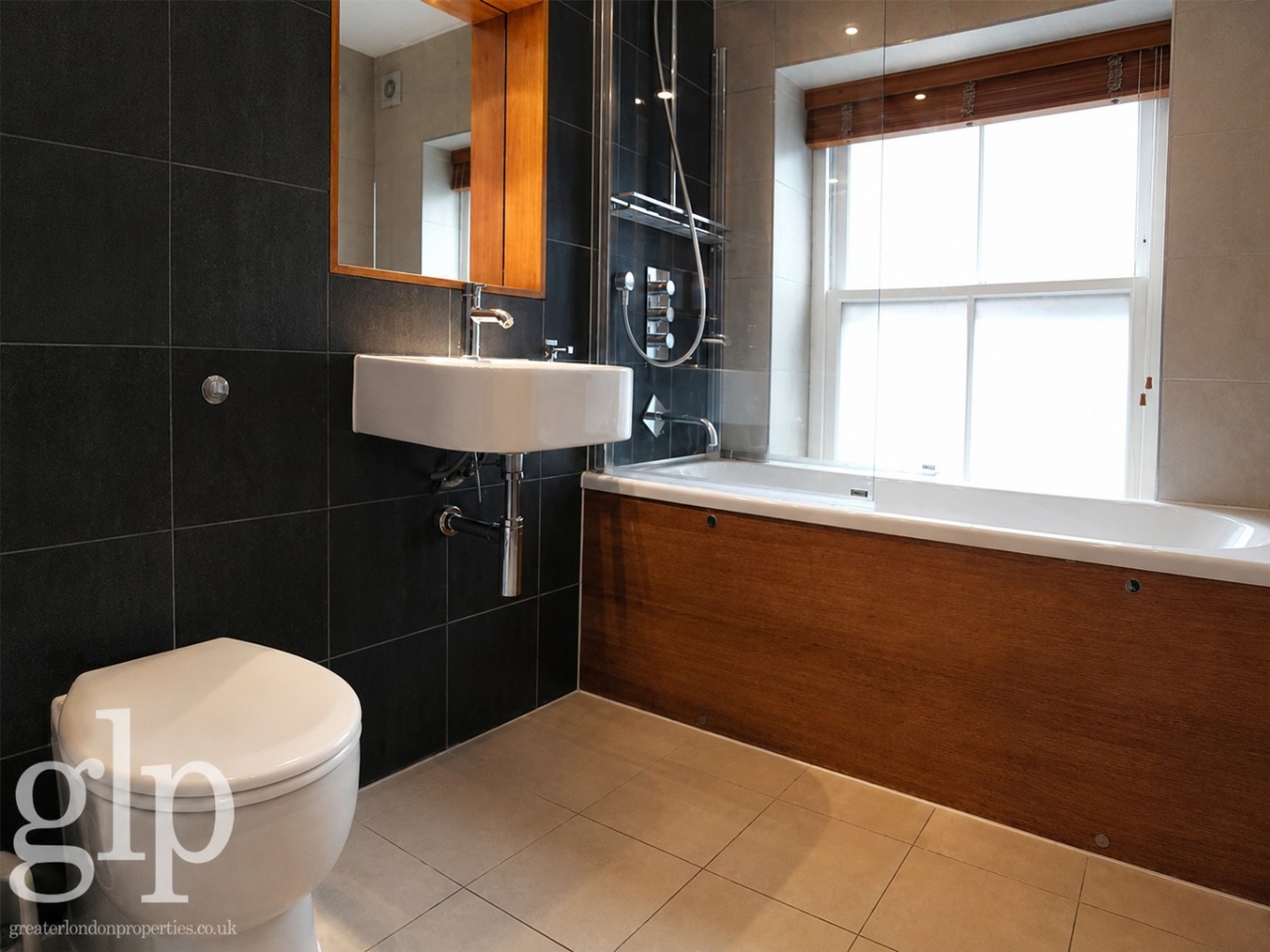 1 Bedroom Apartment, Berwick Street, Soho, W1F