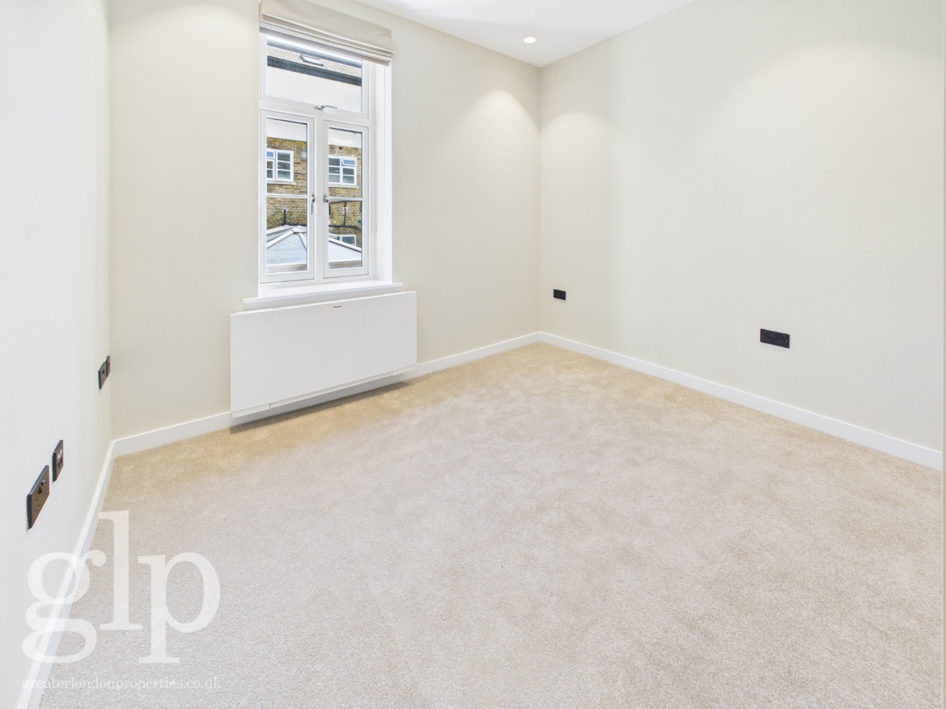 2 Bedroom Apartment, Store Street, Bloomsbury, WC1E