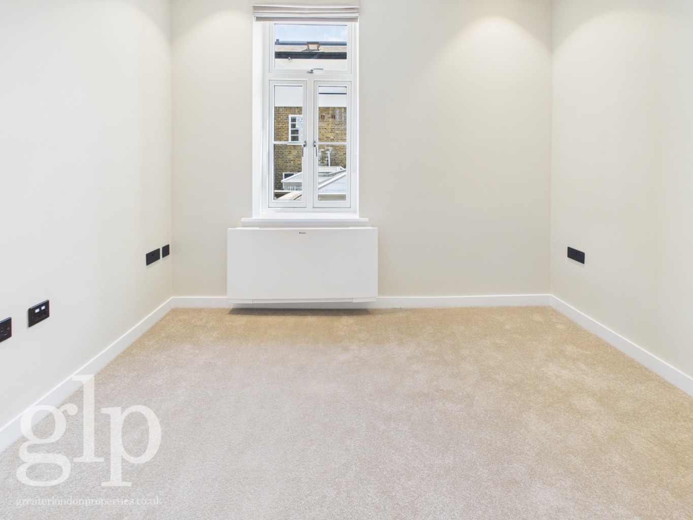 2 Bedroom Apartment, Store Street, Bloomsbury, WC1E