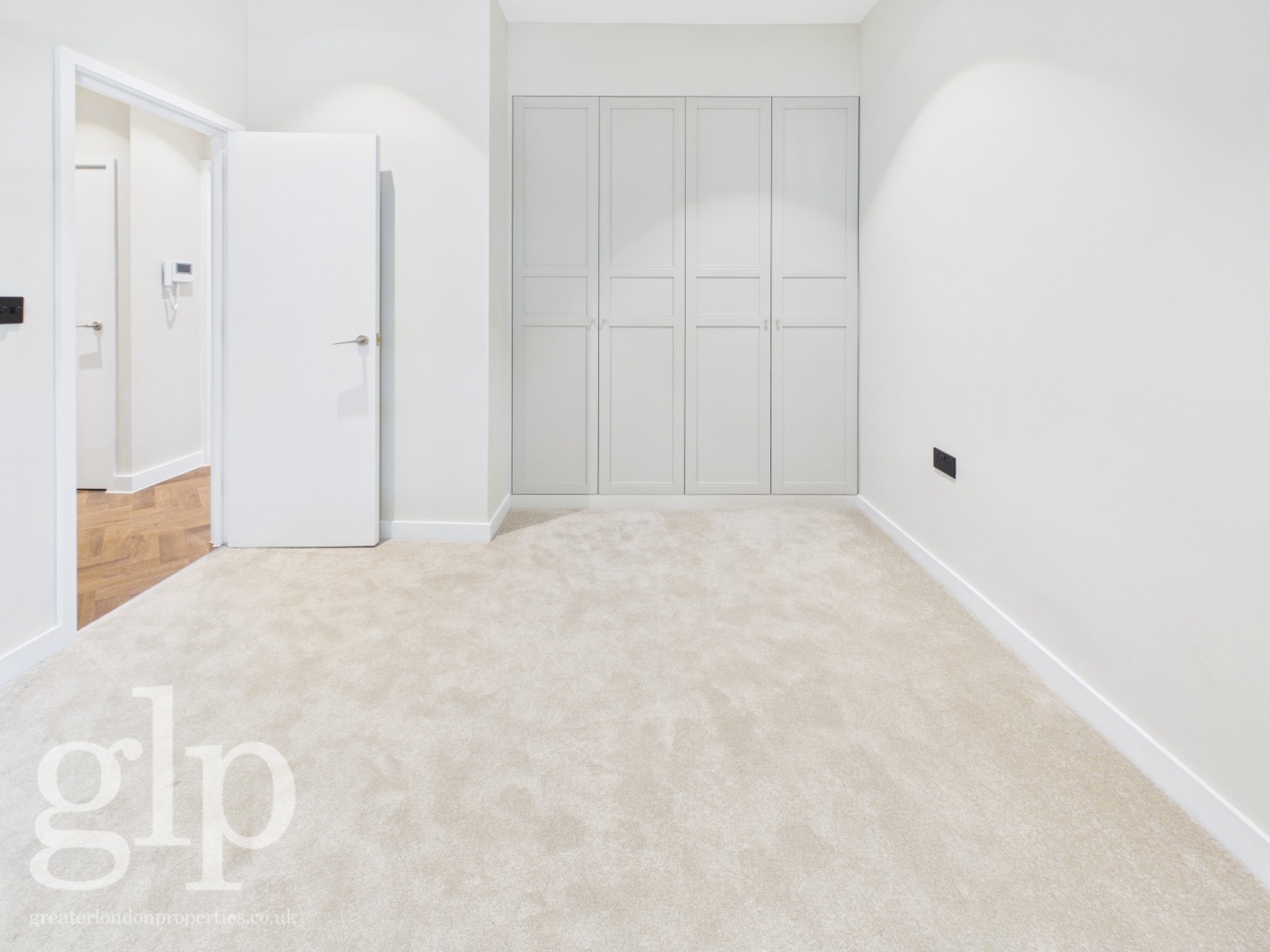 2 Bedroom Apartment, Store Street, Bloomsbury, WC1E