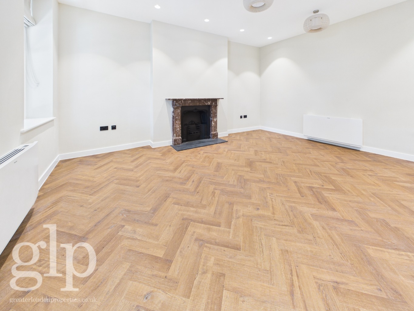 2 Bedroom Apartment, Store Street, Bloomsbury, WC1E