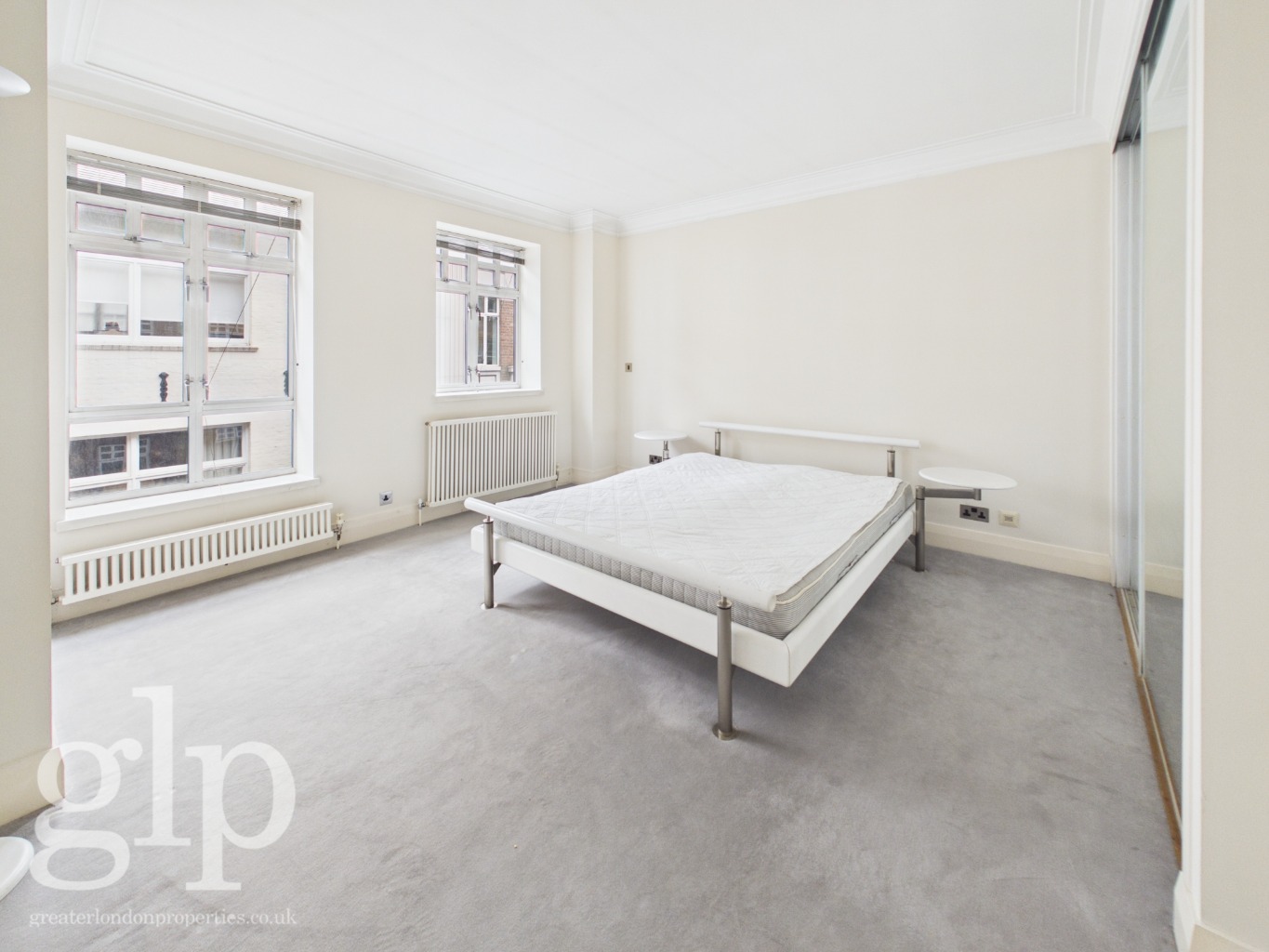 1 Bedroom Apartment, Upper John Street,  Soho, W1F