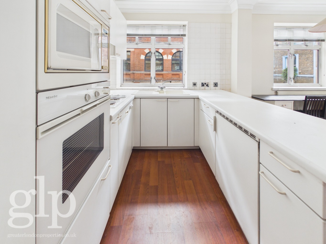 1 Bedroom Apartment, Upper John Street,  Soho, W1F