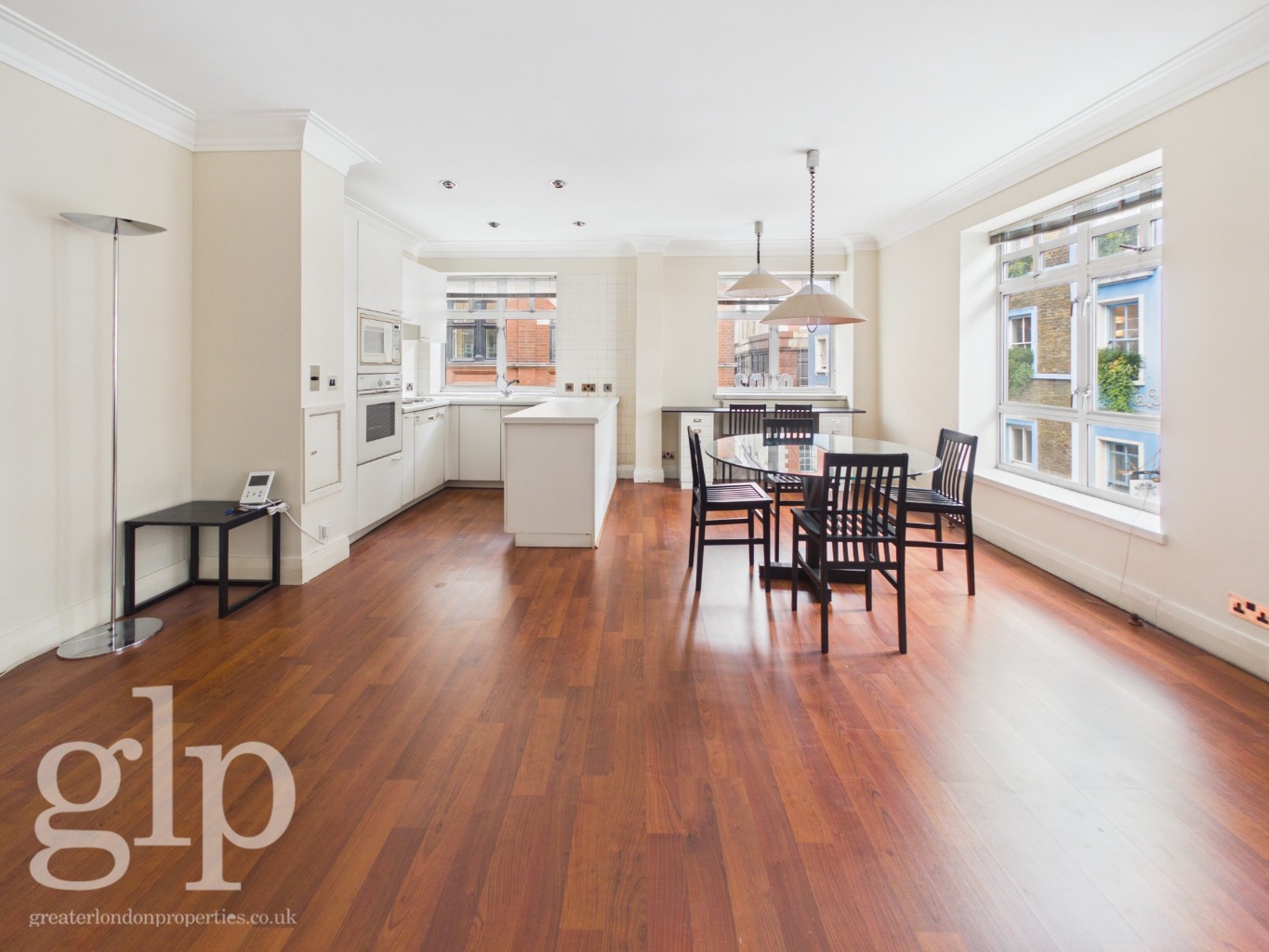 1 Bedroom Apartment, Upper John Street,  Soho, W1F