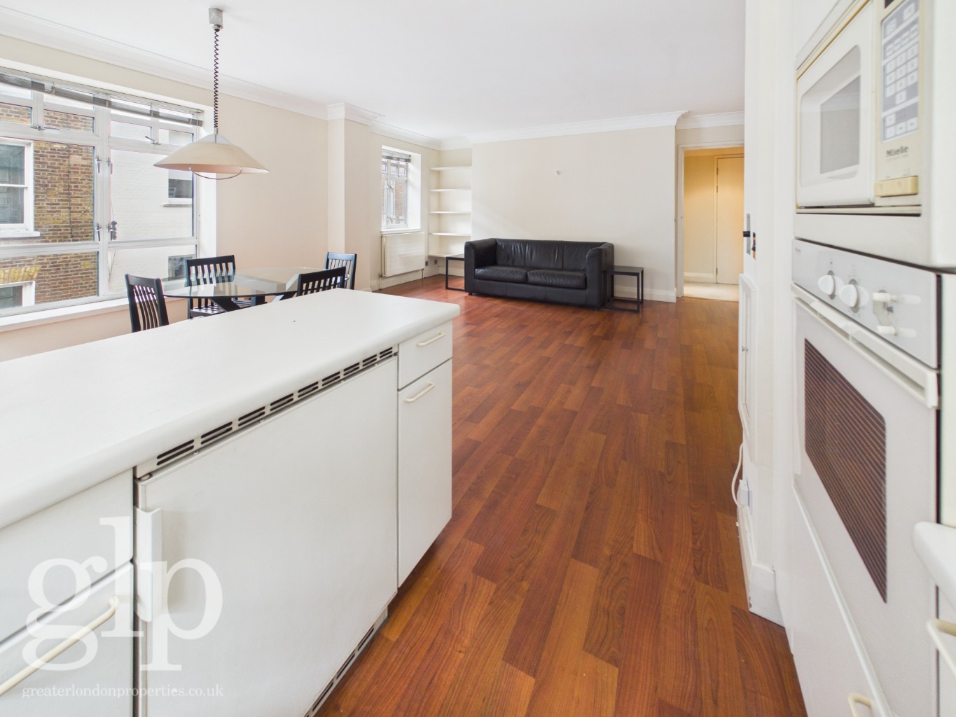 1 Bedroom Apartment, Upper John Street,  Soho, W1F