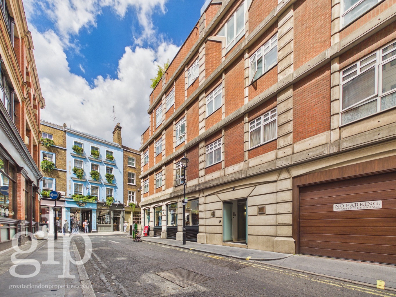 1 Bedroom Apartment, Upper John Street,  Soho, W1F