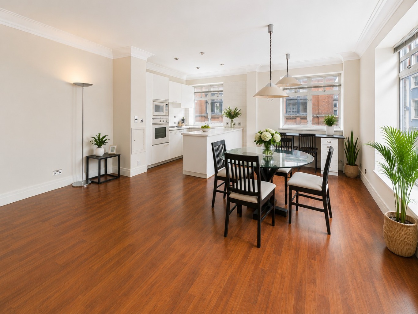1 Bedroom Apartment, Upper John Street,  Soho, W1F