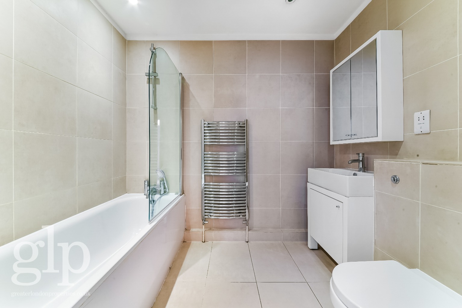 3 Bedroom Apartment, Great Queen Street, Covent Garden, WC2B