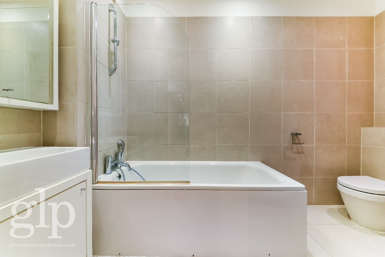 3 Bedroom Apartment, Great Queen Street, Covent Garden, WC2B