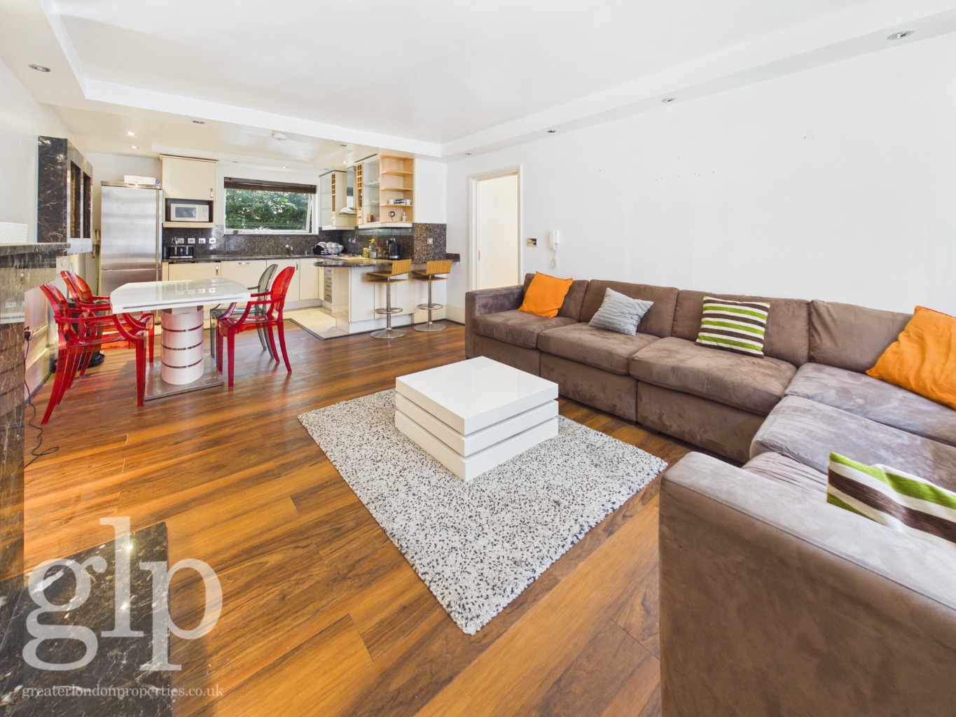 2 Bedroom Apartment, Ridgmount Street, Bloomsbury, WC1E