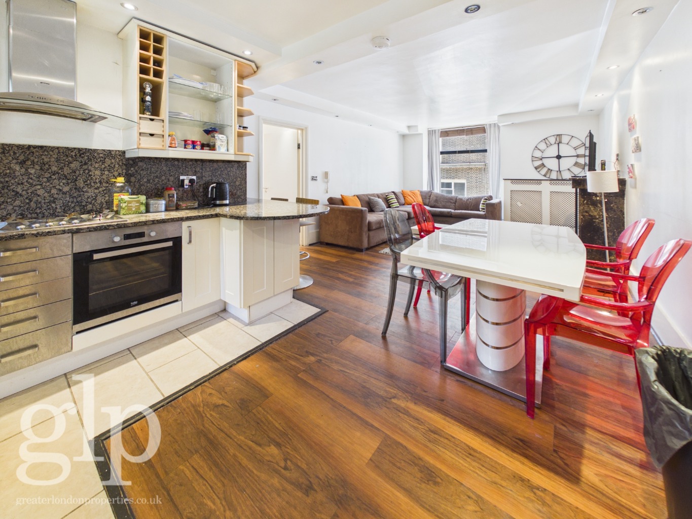 2 Bedroom Apartment, Ridgmount Street, Bloomsbury, WC1E