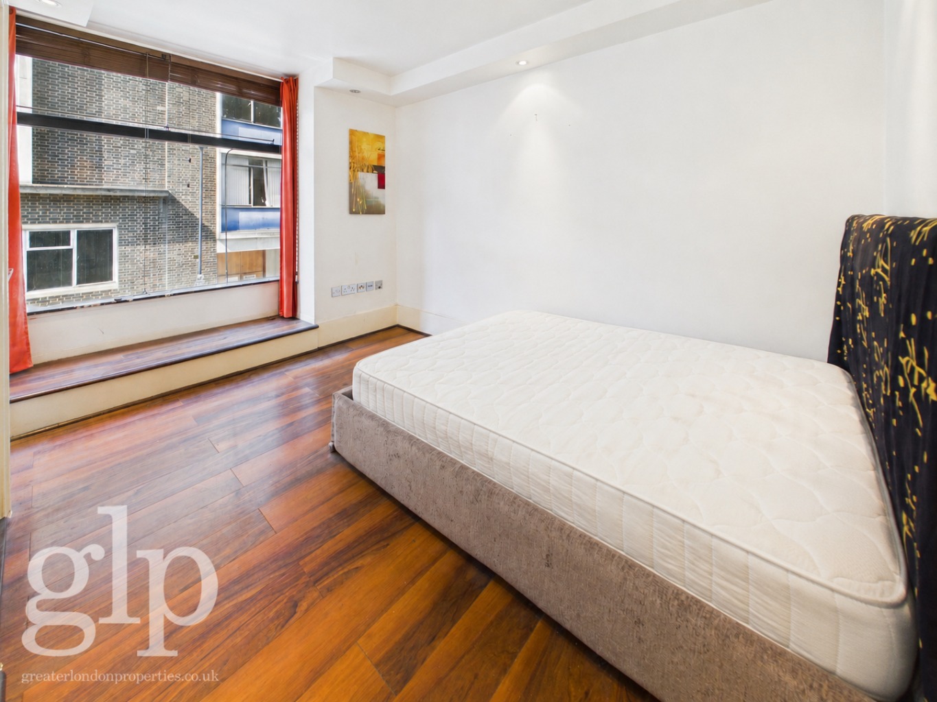 2 Bedroom Apartment, Ridgmount Street, Bloomsbury, WC1E