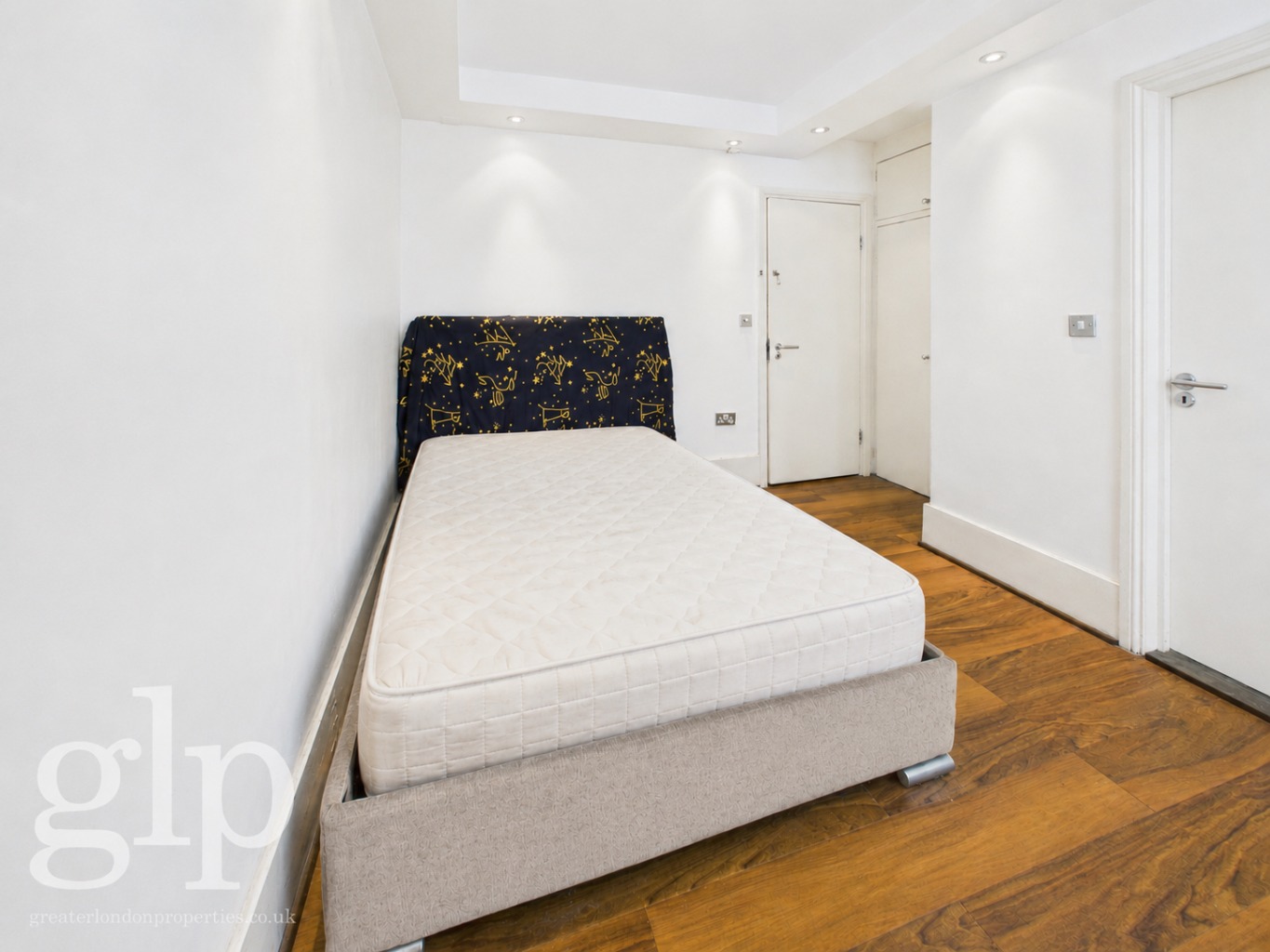 2 Bedroom Apartment, Ridgmount Street, Bloomsbury, WC1E