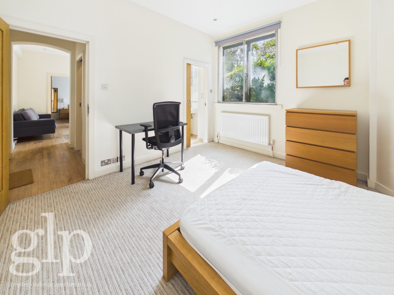 2 Bedroom Apartment, Porchester Gate, Hyde Park, W2