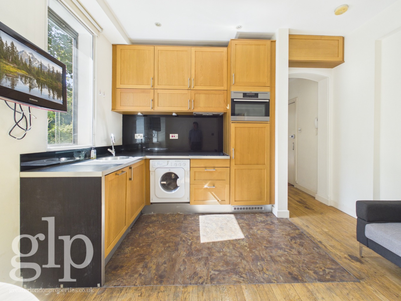 2 Bedroom Apartment, Porchester Gate, Hyde Park, W2