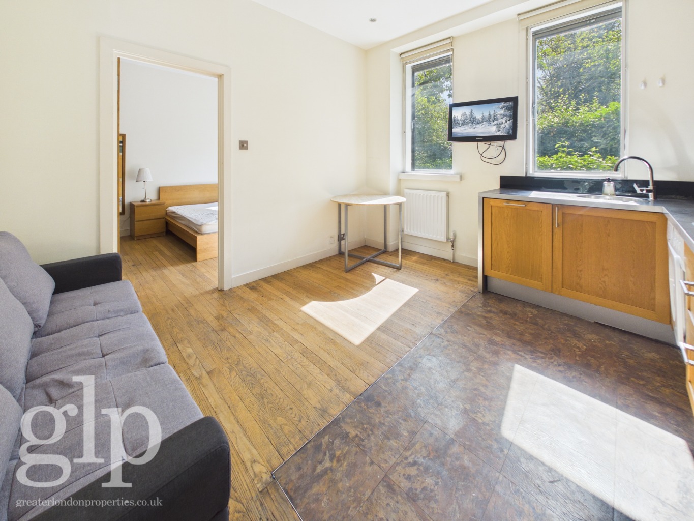 2 Bedroom Apartment, Porchester Gate, Hyde Park, W2