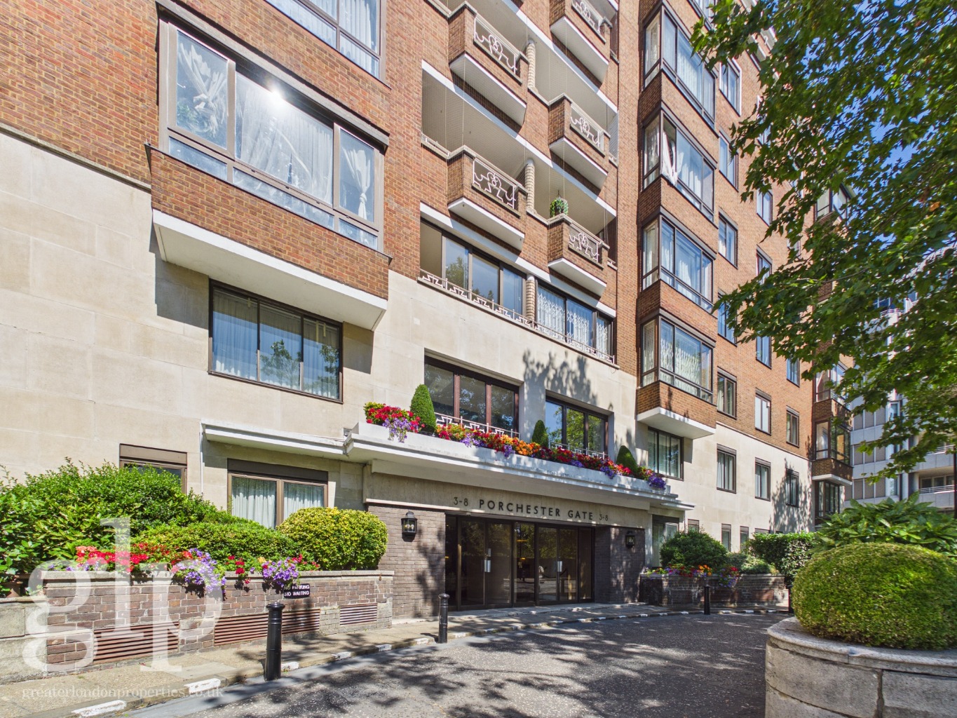 2 Bedroom Apartment, Porchester Gate, Hyde Park, W2