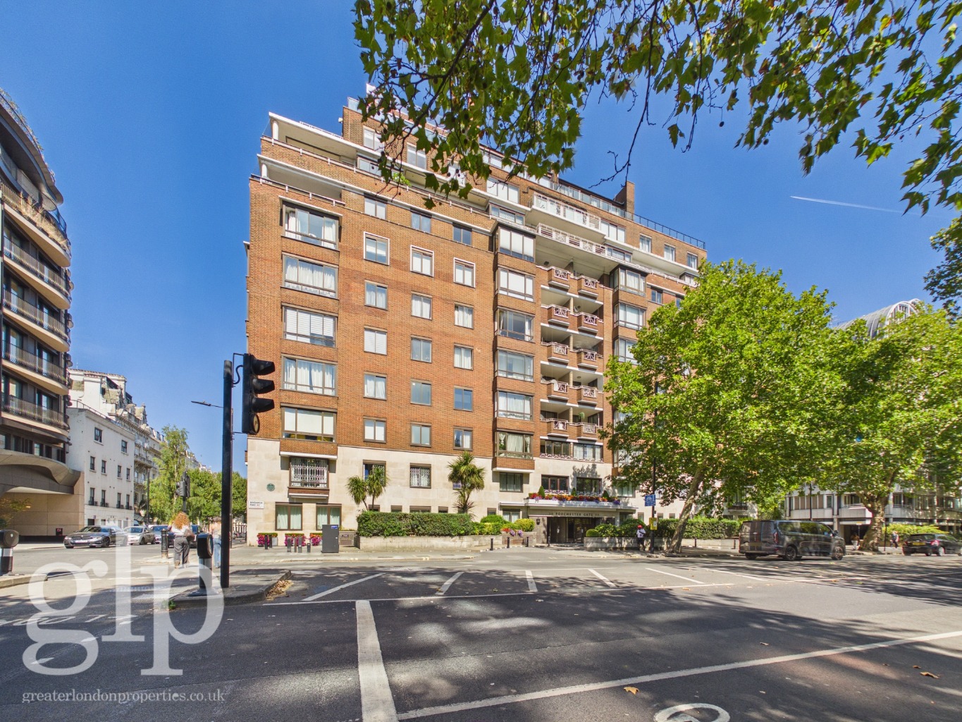 2 Bedroom Apartment, Porchester Gate, Hyde Park, W2